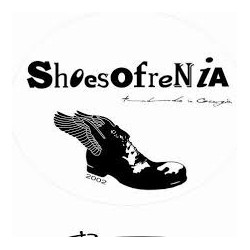 shoesofrenia.com